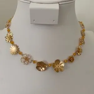 Anthropologie | Jewelry | Anthropology Gold Flower Necklace  display picture 1